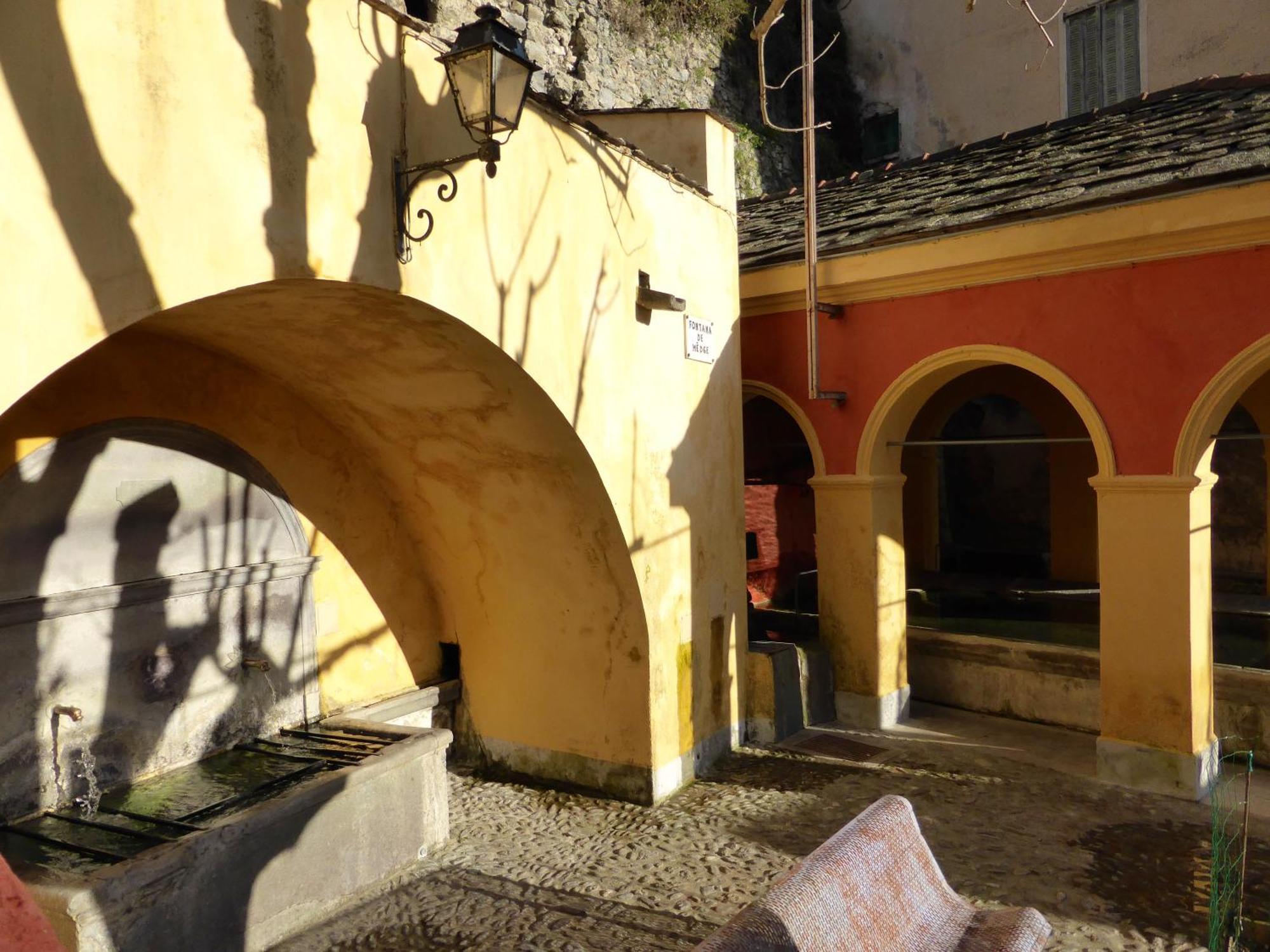 Fontana De Medge Apartment Saorge Luaran gambar