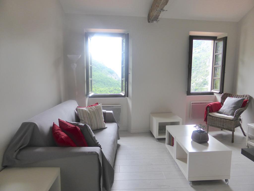 Fontana De Medge Apartment Saorge Luaran gambar